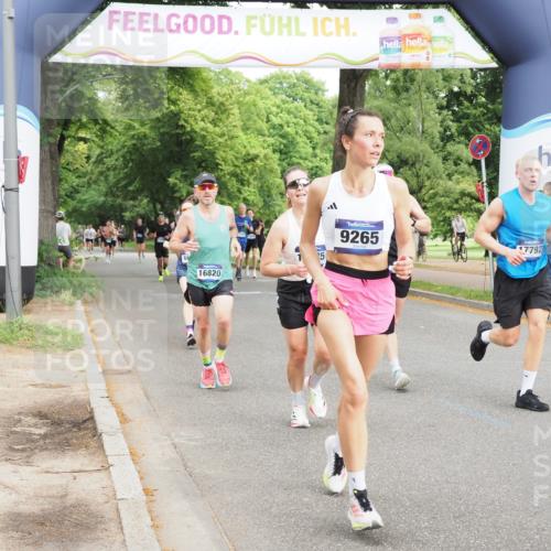 29.06.2025 - hella hamburg halbmarathon MichiJ http://msf.ph/oto/8243459 29.06.2025 10:27:57 Zwischen KM18-KM19 1343, 1803, 2563, 3282, 3547, 6686, 9265, 11619, 12091, 14204, 14311, 15013, 15094, 15744, 16820, 17215, 17360, 17792, 18285 meine-sportfotos.de