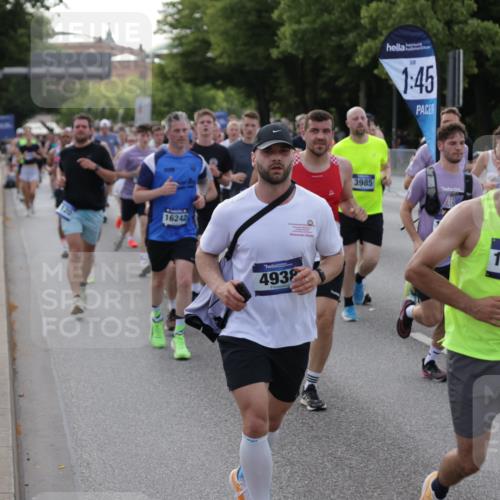 29.06.2025 - hella hamburg halbmarathon Jannik Wohlers http://msf.ph/oto/8243517 29.06.2025 09:55:08 Lombardsbrücke 1120, 1151, 1696, 1706, 1884, 1976, 2284, 2411, 2706, 2708, 2718, 3087, 3213, 3399, 3435, 3985, 4088, 4093, 4189, 4847, 4890, 4938, 5421, 5459, 5708, 5915, 6009, 6054, 6421, 6532, 6662, 6691, 7312, 8139, 8153, 8205, 8216, 8218, 8302, 8454, 8577, 8720, 8856, 8899, 8927, 9386, 9491, 9529, 9649, 9720, 9786, 9934, 10053, 10115, 10184, 10423, 10988, 11309, 11340, 11356, 11819, 12149, 12171, 12450, 12519, 12533, 12891, 13233, 13289, 13570, 13799, 13894, 13996, 14045 meine-sportfotos.de