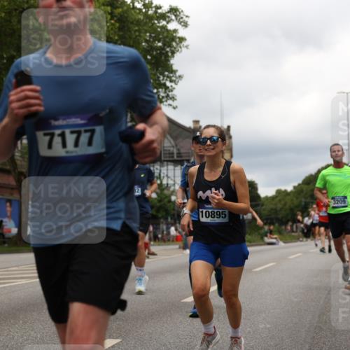 29.06.2025 - hella hamburg halbmarathon Yannick Fuchs http://msf.ph/oto/8243518 29.06.2025 10:47:32 20KM 1030, 1061, 1151, 1499, 1706, 1727, 1783, 2070, 2074, 2082, 2099, 2354, 3059, 3208, 3209, 3819, 4635, 4770, 5638, 5866, 6481, 6511, 6512, 6628, 6629, 6762, 6877, 6942, 7177, 7274, 7864, 7918, 8335, 8390, 8447, 9142, 9537, 10549, 10891, 10895, 11992, 12379, 12413, 12490, 12632, 12875, 12909, 13032, 13289, 13865, 13997, 14323, 15061, 15126, 15179, 15441, 15497, 15502, 15838, 15946, 16477, 16538, 16986, 17348, 18134, 18143, 18418, 18487, 18590 meine-sportfotos.de