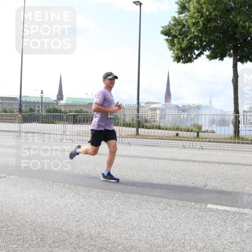 29.06.2025 - hella hamburg halbmarathon Lena Gebhardt http://msf.ph/oto/8243553 29.06.2025 10:09:53 Lombardsbrücke 1052, 1456, 1483, 1513, 1548, 1823, 3921, 4592, 5511, 7058, 7081, 7333, 7636, 8090, 8685, 9150, 9297, 9306, 9366, 9434, 9674, 9781, 9988, 10036, 10943, 11027, 12255, 12509, 12567, 13739, 15697, 16191, 16445, 16455, 16688, 16918, 17148, 17630, 17899, 18076, 18196, 18440, 18707, 19166, 19242 meine-sportfotos.de