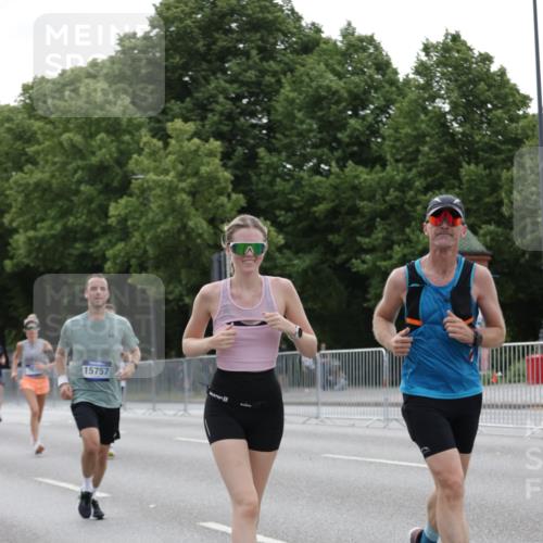 29.06.2025 - hella hamburg halbmarathon Jannik Wohlers http://msf.ph/oto/8243598 29.06.2025 10:30:07 Lombardsbrücke 1647, 2754, 2755, 2901, 4575, 4819, 6344, 7071, 10880, 11984, 12350, 12460, 12461, 12687, 12688, 14421, 15757, 15789, 15938, 16504, 16791, 16864, 18860 meine-sportfotos.de