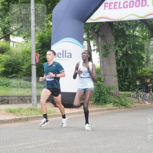 29.06.2025 - hella hamburg halbmarathon KatJ http://msf.ph/oto/8243770 29.06.2025 10:05:06 Zwischen KM18-KM19 42 meine-sportfotos.de