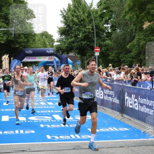 29.06.2025 - hella hamburg halbmarathon Zöllner http://msf.ph/oto/8243772 29.06.2025 10:56:35 Ziel 1583, 2083, 3413, 5721, 5744, 6399, 8542, 8652, 9562, 10093, 12509, 13863, 15407, 16257, 16261, 17268, 17734, 18746, 18835, 19120 meine-sportfotos.de