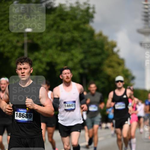 29.06.2025 - hella hamburg halbmarathon Dr. Thomas Lammeyer http://msf.ph/oto/8244142 29.06.2025 09:51:18 Kennedybrücke 1164, 1562, 1644, 1743, 2196, 2296, 3783, 4602, 5092, 5923, 6990, 8362, 8901, 9178, 9944, 10384, 10900, 10968, 11202, 11227 meine-sportfotos.de