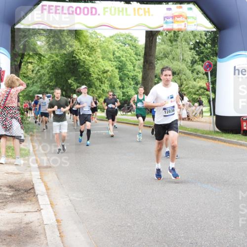 29.06.2025 - hella hamburg halbmarathon MichiJ http://msf.ph/oto/8244157 29.06.2025 10:50:49 Zwischen KM18-KM19 1531, 4945, 6966, 9986, 10742, 12836, 14225, 17140, 17150, 17321, 17533, 17685, 17686 meine-sportfotos.de