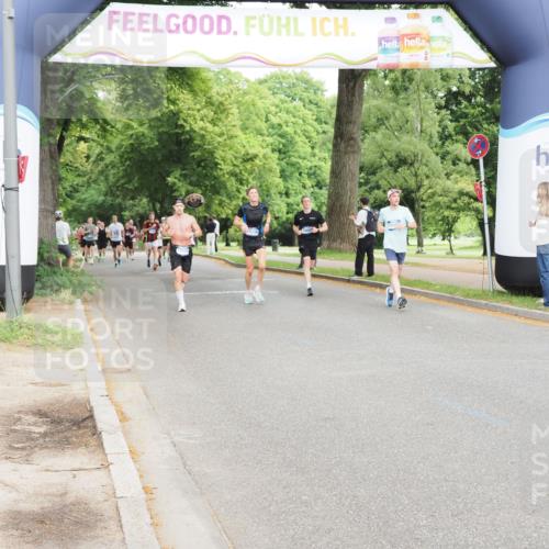 29.06.2025 - hella hamburg halbmarathon MichiJ http://msf.ph/oto/8244196 29.06.2025 10:28:06 Zwischen KM18-KM19 6687, 11806, 13190, 14359, 14699, 15336, 15556, 17916, 18149 meine-sportfotos.de