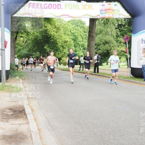 29.06.2025 - hella hamburg halbmarathon MichiJ http://msf.ph/oto/8244278 29.06.2025 10:28:06 Zwischen KM18-KM19 6687, 11806, 13190, 14359, 14699, 15336, 15556, 17916, 18149 meine-sportfotos.de