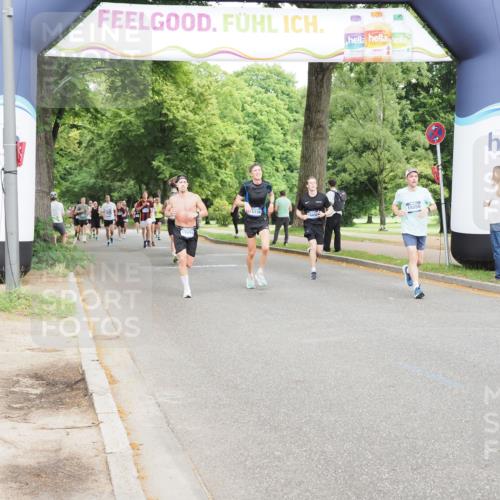29.06.2025 - hella hamburg halbmarathon MichiJ http://msf.ph/oto/8244317 29.06.2025 10:28:06 Zwischen KM18-KM19 6687, 11806, 13190, 14359, 14699, 15336, 15556, 17916, 18149 meine-sportfotos.de