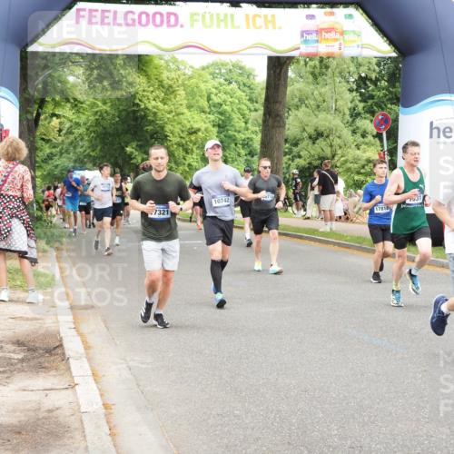 29.06.2025 - hella hamburg halbmarathon MichiJ http://msf.ph/oto/8244336 29.06.2025 10:50:51 Zwischen KM18-KM19 1531, 4945, 6966, 10742, 12836, 14225, 16770, 17150, 17321, 17533, 17685, 17686, 17818 meine-sportfotos.de