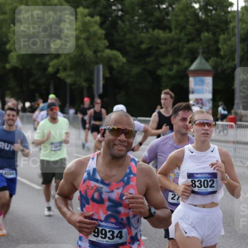 29.06.2025 - hella hamburg halbmarathon Jannik Wohlers http://msf.ph/oto/8244340 29.06.2025 09:55:13 Lombardsbrücke 1120, 1151, 1461, 1630, 1706, 1884, 1976, 2284, 2706, 2708, 2718, 3087, 3213, 3399, 3654, 3945, 3985, 4088, 4324, 4345, 4847, 4890, 4938, 5421, 5459, 5708, 5915, 6009, 6054, 6421, 6481, 6532, 6691, 7269, 7312, 7367, 8205, 8216, 8218, 8234, 8302, 8454, 8577, 8720, 8856, 8899, 8927, 8977, 9386, 9491, 9786, 9934, 10115, 10988, 11309, 11356, 11733, 11819, 11977, 12149, 12379, 12450, 12519, 12533, 12891, 13032, 13073, 13799, 13807, 13894, 13996 meine-sportfotos.de