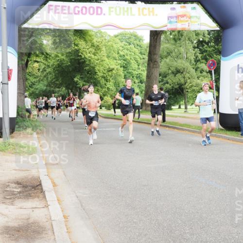 29.06.2025 - hella hamburg halbmarathon MichiJ http://msf.ph/oto/8244351 29.06.2025 10:28:06 Zwischen KM18-KM19 6687, 11806, 13190, 14359, 14699, 15336, 15556, 17916, 18149 meine-sportfotos.de