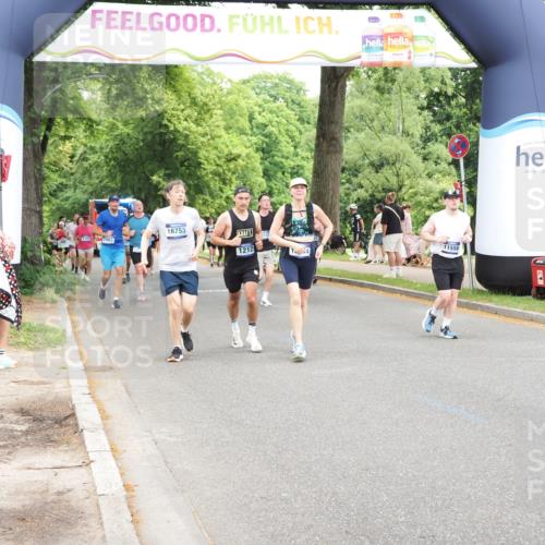 29.06.2025 - hella hamburg halbmarathon MichiJ http://msf.ph/oto/8244718 29.06.2025 10:50:54 Zwischen KM18-KM19 1212, 1531, 4945, 10742, 11556, 12836, 14225, 16770, 17321, 17818 meine-sportfotos.de