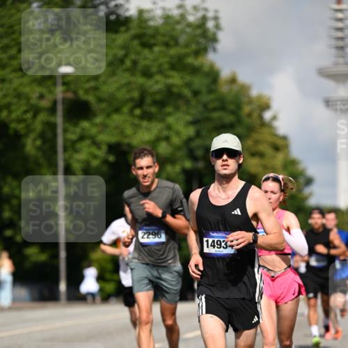 29.06.2025 - hella hamburg halbmarathon Dr. Thomas Lammeyer http://msf.ph/oto/8244761 29.06.2025 09:51:20 Kennedybrücke 1164, 1385, 1562, 1644, 1743, 2196, 2296, 4602, 5091, 5092, 5923, 6684, 6990, 8362, 8901, 9178, 9944, 10384, 10900, 10968, 11202, 11227 meine-sportfotos.de