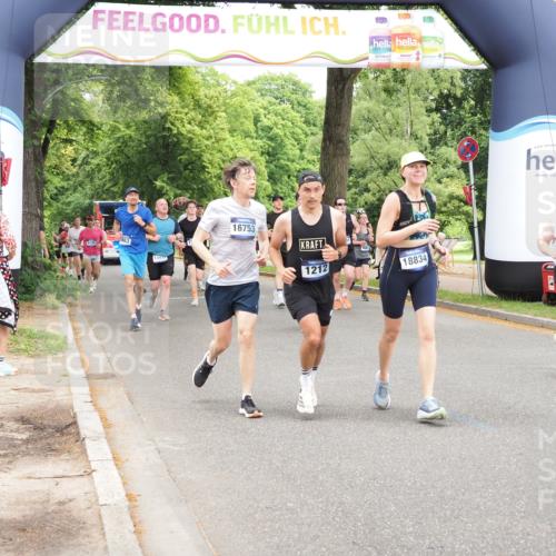 29.06.2025 - hella hamburg halbmarathon MichiJ http://msf.ph/oto/8244852 29.06.2025 10:50:55 Zwischen KM18-KM19 1212, 1531, 4945, 10742, 11556, 12836, 13932, 14225, 16753, 16770, 17321, 17818 meine-sportfotos.de