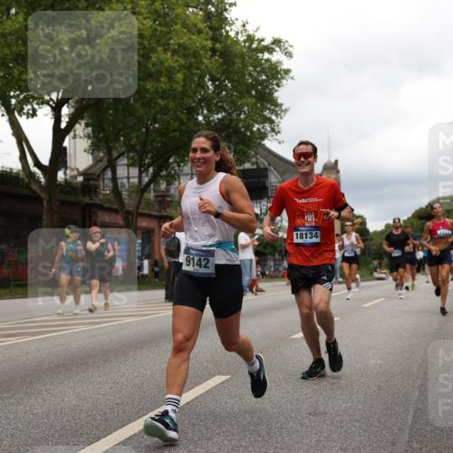 29.06.2025 - hella hamburg halbmarathon Yannick Fuchs http://msf.ph/oto/8245049 29.06.2025 10:47:37 20KM 1030, 1061, 1151, 1502, 1706, 1727, 2058, 2070, 2082, 2354, 2518, 2630, 3096, 3208, 3209, 3819, 4770, 5020, 5638, 5866, 6481, 6511, 6512, 6629, 6762, 6877, 6942, 7177, 7274, 7864, 7918, 8335, 8390, 8447, 9142, 10549, 10891, 10895, 11068, 11844, 12379, 12413, 12490, 12632, 12909, 13032, 13033, 13289, 13397, 13865, 13912, 13997, 15061, 15126, 15441, 15497, 15502, 15838, 15856, 15946, 16477, 16538, 17348, 18134, 18143, 18418, 18487, 18590 meine-sportfotos.de