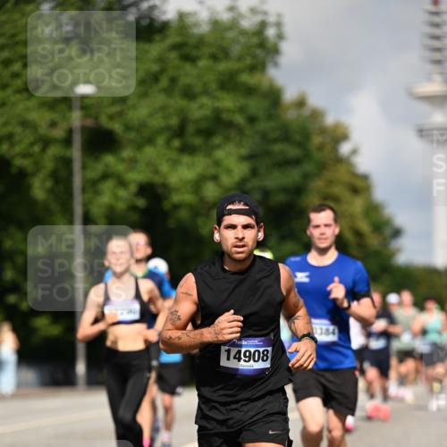 29.06.2025 - hella hamburg halbmarathon Dr. Thomas Lammeyer http://msf.ph/oto/8245309 29.06.2025 09:51:23 Kennedybrücke 1164, 1385, 1562, 1644, 1743, 2196, 2296, 4602, 4860, 5091, 5092, 5315, 5923, 6684, 6990, 8362, 8901, 9178, 9944, 10384, 10900, 10968, 11202, 11227 meine-sportfotos.de