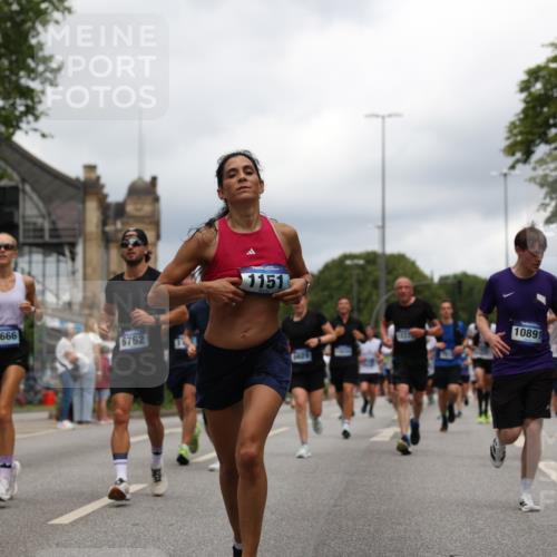 29.06.2025 - hella hamburg halbmarathon Yannick Fuchs http://msf.ph/oto/8245488 29.06.2025 10:47:40 20KM 1030, 1151, 1267, 1502, 1727, 1870, 2058, 2070, 2082, 2354, 2518, 2630, 3096, 3208, 3209, 3819, 4770, 5020, 5638, 5866, 6294, 6481, 6511, 6512, 6629, 6762, 6877, 6942, 7274, 7918, 8335, 8390, 8447, 9142, 9791, 9922, 10549, 10891, 10895, 11068, 11844, 12321, 12379, 12632, 12909, 13032, 13033, 13289, 13397, 13865, 13912, 13997, 15061, 15441, 15497, 15502, 15838, 15856, 15946, 16477, 17348, 17482, 18134, 18143, 18418, 18487, 18590, 18612 meine-sportfotos.de