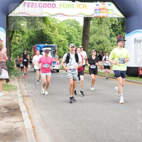 29.06.2025 - hella hamburg halbmarathon MichiJ http://msf.ph/oto/8245637 29.06.2025 10:51:00 Zwischen KM18-KM19 1212, 1733, 1851, 2463, 4985, 5653, 7333, 9681, 10824, 11556, 11657, 12781, 12843, 13932, 16395, 16753, 17112, 19241 meine-sportfotos.de