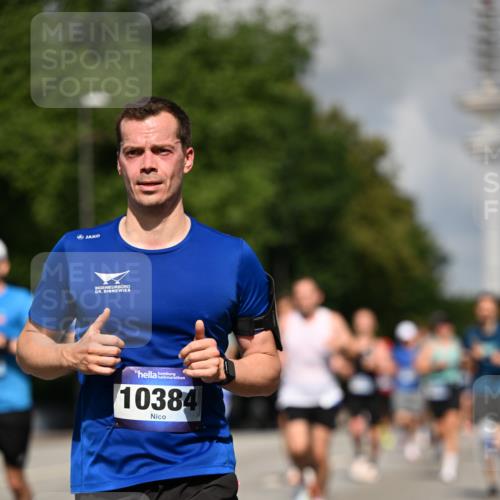 29.06.2025 - hella hamburg halbmarathon Dr. Thomas Lammeyer http://msf.ph/oto/8245744 29.06.2025 09:51:26 Kennedybrücke 1164, 1385, 1562, 1644, 1743, 2196, 2296, 3959, 4602, 4860, 5091, 5092, 5315, 5923, 6684, 6990, 8362, 8901, 9178, 9944, 10384, 10900, 10968, 11202, 11227 meine-sportfotos.de