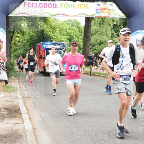 29.06.2025 - hella hamburg halbmarathon MichiJ http://msf.ph/oto/8245777 29.06.2025 10:51:02 Zwischen KM18-KM19 1212, 1733, 1851, 2463, 3572, 4120, 4985, 5653, 7333, 9681, 10824, 11556, 11657, 12781, 12843, 13932, 13939, 16395, 16753, 17112, 17730, 19241 meine-sportfotos.de
