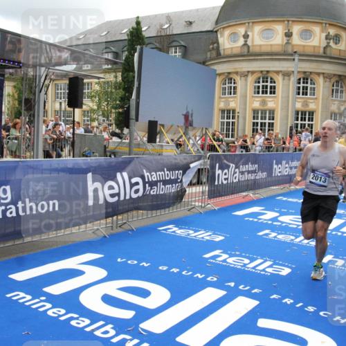 29.06.2025 - hella hamburg halbmarathon Michael Strokosch http://msf.ph/oto/8245800 29.06.2025 10:49:18 Ziel 2013, 6158, 8112, 9348, 10053, 10184, 13450, 15523, 16369, 16414, 16731, 18842 meine-sportfotos.de