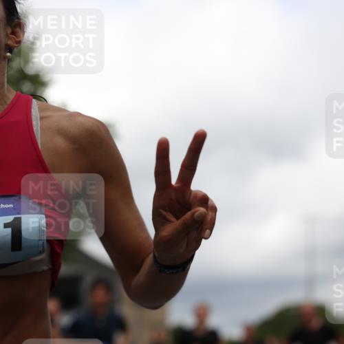 29.06.2025 - hella hamburg halbmarathon Yannick Fuchs http://msf.ph/oto/8245831 29.06.2025 10:47:41 20KM 1030, 1151, 1267, 1502, 1727, 1870, 2058, 2070, 2082, 2354, 2518, 2630, 3096, 3208, 3209, 3819, 4770, 5020, 5638, 5866, 6294, 6481, 6511, 6512, 6629, 6762, 6877, 6942, 7274, 7918, 8335, 8447, 9142, 9791, 9922, 10549, 10891, 11068, 11844, 12321, 12379, 12632, 12909, 13032, 13033, 13289, 13397, 13865, 13912, 13997, 14702, 15061, 15146, 15441, 15497, 15502, 15838, 15856, 15946, 16477, 17348, 17482, 18134, 18143, 18418, 18487, 18612 meine-sportfotos.de