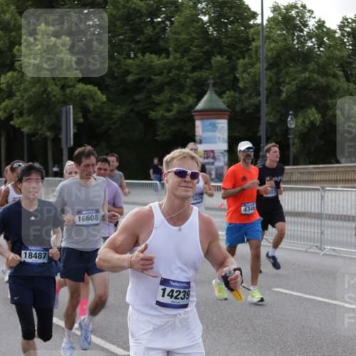 29.06.2025 - hella hamburg halbmarathon Jannik Wohlers http://msf.ph/oto/8246119 29.06.2025 09:55:27 Lombardsbrücke 1143, 1216, 1267, 1461, 1630, 1689, 2250, 2284, 2818, 2864, 2884, 3399, 3543, 3654, 3692, 3945, 4033, 4127, 4324, 4345, 4346, 4601, 5116, 6009, 6481, 6691, 6994, 7056, 7100, 7224, 7269, 7367, 7657, 8234, 8273, 8390, 8668, 8821, 8977, 9491, 9551, 10408, 10603, 10811, 10895, 11009, 11211, 11429, 11645, 11733, 11819, 11977, 12277, 12379, 12519, 13032, 13073, 13301, 13799, 13803, 13807, 13894, 14239, 15392, 15502, 17842 meine-sportfotos.de