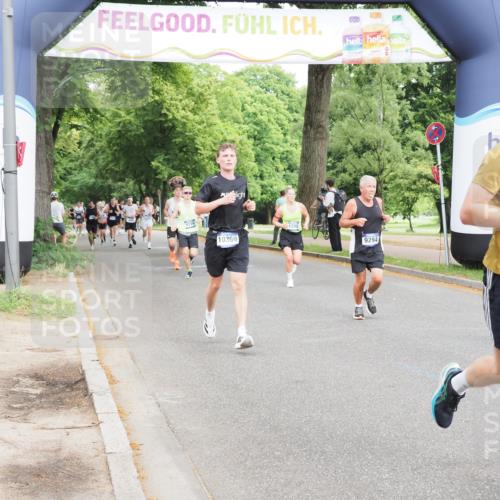 29.06.2025 - hella hamburg halbmarathon MichiJ http://msf.ph/oto/8246318 29.06.2025 10:28:23 Zwischen KM18-KM19 2044, 4398, 7109, 8925, 9294, 10369, 12088, 12335, 13479, 17425, 17668, 18154, 18803 meine-sportfotos.de
