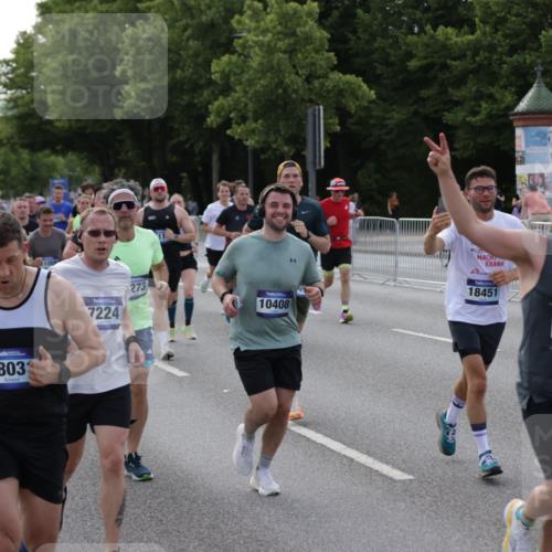 29.06.2025 - hella hamburg halbmarathon Jannik Wohlers http://msf.ph/oto/8246344 29.06.2025 09:55:30 Lombardsbrücke 1143, 1216, 1257, 1267, 1461, 1507, 1630, 1689, 2250, 2260, 2818, 2864, 2884, 3543, 3654, 3692, 3945, 4033, 4127, 4324, 4345, 4346, 4557, 4601, 5116, 6134, 6481, 6994, 7056, 7100, 7224, 7269, 7367, 7657, 8234, 8273, 8390, 8668, 8821, 8977, 9074, 9551, 10408, 10603, 10811, 10895, 11009, 11211, 11429, 11645, 11733, 11977, 12277, 12379, 13032, 13073, 13301, 13672, 13758, 13803, 13807, 14239, 14628, 15392, 15502, 16175, 16738, 17842 meine-sportfotos.de