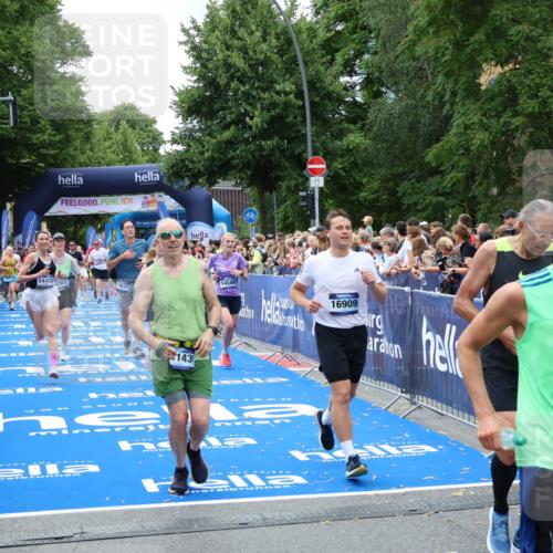 29.06.2025 - hella hamburg halbmarathon Zöllner http://msf.ph/oto/8246404 29.06.2025 10:57:11 Ziel 1387, 4167, 4261, 9884, 11143, 11612, 13691, 14139, 14408, 14588, 15726, 16909, 17617, 18208 meine-sportfotos.de