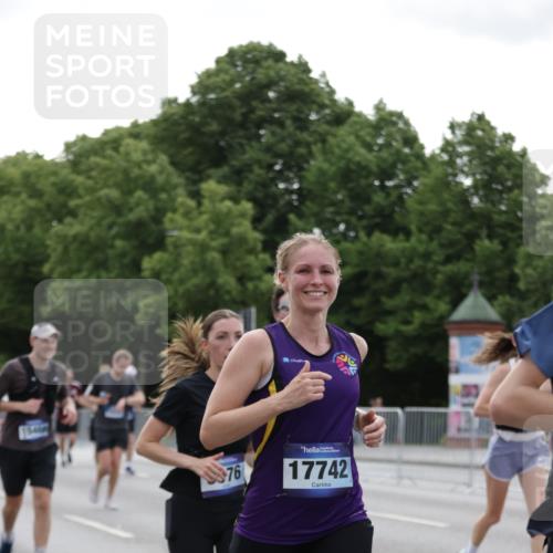29.06.2025 - hella hamburg halbmarathon Jannik Wohlers http://msf.ph/oto/8246454 29.06.2025 10:30:35 Lombardsbrücke 1472, 1773, 2097, 2268, 2505, 3131, 6195, 6556, 6620, 6787, 7351, 8757, 9576, 10989, 11981, 11988, 12384, 12627, 14095, 14803, 15466, 15589, 17224, 17463, 17742, 17966, 19052, 19226 meine-sportfotos.de