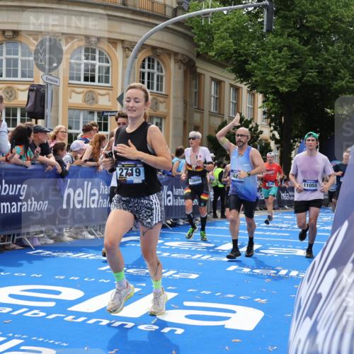 29.06.2025 - hella hamburg halbmarathon Strokosch-Dieckow http://msf.ph/oto/8246525 29.06.2025 10:38:48 Ziel 2296, 2719, 2980, 3783, 6684, 8450, 8958, 9264, 9540, 10218, 11055, 11281, 11282, 13137, 13755, 13800, 14093, 15257, 15372, 17722, 19004 meine-sportfotos.de