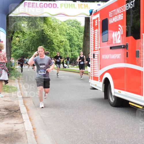 29.06.2025 - hella hamburg halbmarathon MichiJ http://msf.ph/oto/8246532 29.06.2025 10:51:07 Zwischen KM18-KM19 2698, 3572, 4120, 8578, 10824, 12177, 13939, 16395, 16639, 17730, 19241 meine-sportfotos.de