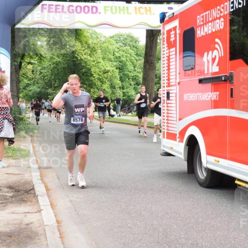 29.06.2025 - hella hamburg halbmarathon MichiJ http://msf.ph/oto/8246544 29.06.2025 10:51:07 Zwischen KM18-KM19 2698, 3572, 4120, 8578, 10824, 12177, 13939, 16395, 16639, 17730, 19241 meine-sportfotos.de