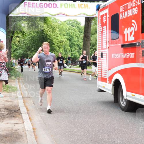 29.06.2025 - hella hamburg halbmarathon MichiJ http://msf.ph/oto/8246560 29.06.2025 10:51:07 Zwischen KM18-KM19 2698, 3572, 4120, 8578, 10824, 12177, 13939, 16395, 16639, 17730, 19241 meine-sportfotos.de