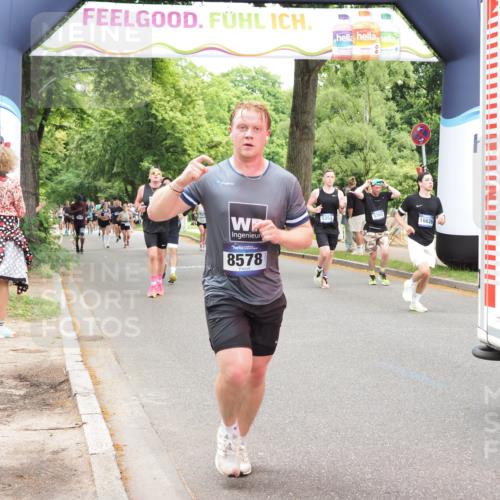 29.06.2025 - hella hamburg halbmarathon MichiJ http://msf.ph/oto/8246650 29.06.2025 10:51:08 Zwischen KM18-KM19 2698, 3572, 4120, 8578, 12177, 13939, 16395, 16639, 17730, 18520 meine-sportfotos.de