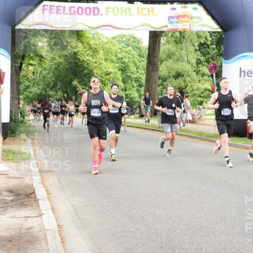 29.06.2025 - hella hamburg halbmarathon MichiJ http://msf.ph/oto/8246804 29.06.2025 10:51:10 Zwischen KM18-KM19 2698, 3572, 5354, 5365, 8578, 9680, 10694, 12177, 13939, 16639, 18520 meine-sportfotos.de