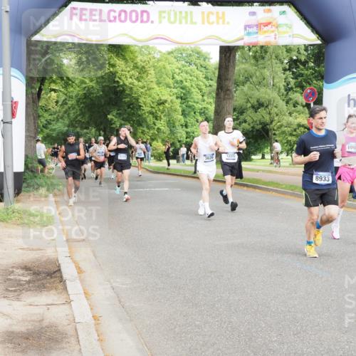 29.06.2025 - hella hamburg halbmarathon MichiJ http://msf.ph/oto/8246844 29.06.2025 10:28:28 Zwischen KM18-KM19 1975, 3626, 4398, 4766, 8933, 9116, 9294, 10369, 10968, 12088, 12372 meine-sportfotos.de