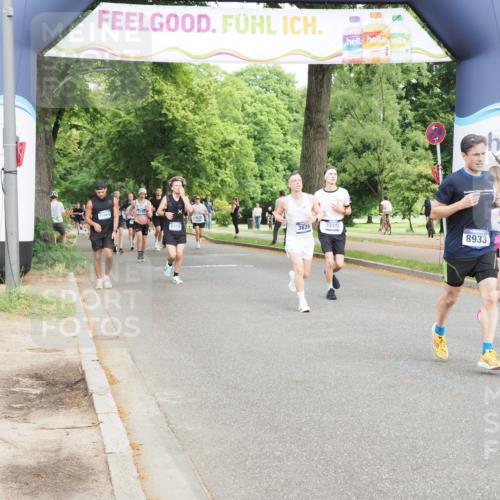 29.06.2025 - hella hamburg halbmarathon MichiJ http://msf.ph/oto/8246896 29.06.2025 10:28:29 Zwischen KM18-KM19 1975, 3626, 4398, 4766, 8319, 8933, 9116, 9294, 10369, 10968, 12372 meine-sportfotos.de