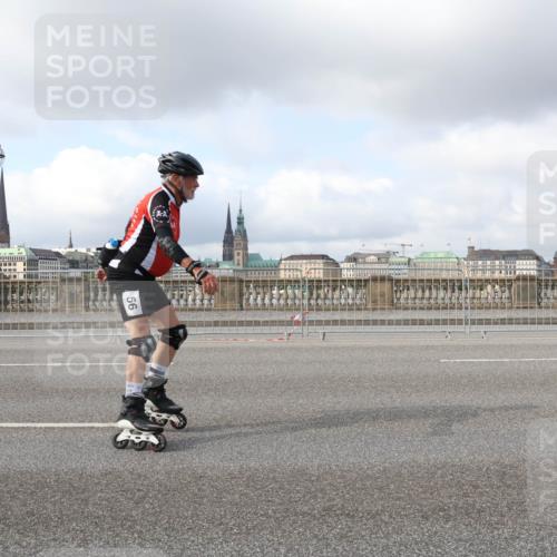 29.06.2025 - hella hamburg halbmarathon Lena Gebhardt http://msf.ph/oto/8247278 29.06.2025 09:02:41 Lombardsbrücke  meine-sportfotos.de