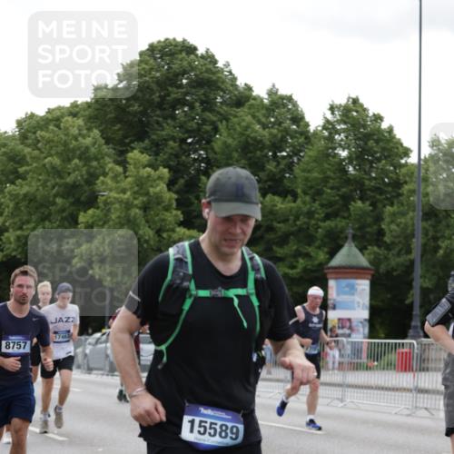 29.06.2025 - hella hamburg halbmarathon Jannik Wohlers http://msf.ph/oto/8247322 29.06.2025 10:30:39 Lombardsbrücke 1773, 2097, 2268, 3131, 4561, 6195, 6620, 6787, 7351, 8757, 9576, 10989, 11981, 11988, 12384, 12627, 14095, 14803, 15466, 15589, 17224, 17463, 17509, 17742, 17966, 19052, 19226 meine-sportfotos.de