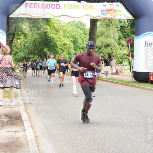 29.06.2025 - hella hamburg halbmarathon MichiJ http://msf.ph/oto/8247357 29.06.2025 10:51:17 Zwischen KM18-KM19 5354, 5365, 9680, 10694, 12211, 12212, 12837, 13184, 14313, 16872 meine-sportfotos.de
