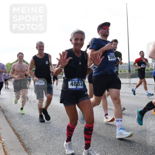 29.06.2025 - hella hamburg halbmarathon Lena Gebhardt http://msf.ph/oto/8247525 29.06.2025 09:56:35 Lombardsbrücke 1061, 1452, 1460, 1496, 1499, 1592, 1628, 1833, 1877, 2013, 2058, 2082, 2083, 2208, 2378, 2396, 2504, 2771, 2953, 2996, 3256, 3296, 3310, 3652, 4065, 4077, 4377, 4404, 4635, 4711, 4833, 5169, 5194, 5482, 5600, 5607, 5839, 5978, 6033, 6168, 6286, 6511, 6512, 6561, 6562, 7178, 7383, 7475, 7583, 7943, 8261, 8361, 8514, 8572, 8587, 8618, 8661, 8710, 8863, 8921, 8968, 8989, 8996, 9082, 9246, 9537, 9597, 9638, 10596 meine-sportfotos.de