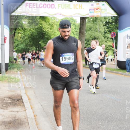 29.06.2025 - hella hamburg halbmarathon MichiJ http://msf.ph/oto/8247641 29.06.2025 10:28:35 Zwischen KM18-KM19 2573, 2972, 3626, 4565, 5709, 5803, 8319, 8933, 10968, 11714, 12372, 14077, 15421, 15689, 18979 meine-sportfotos.de