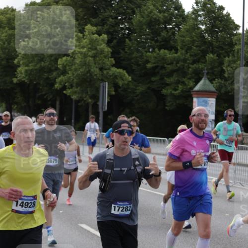 29.06.2025 - hella hamburg halbmarathon Jannik Wohlers http://msf.ph/oto/8247705 29.06.2025 09:55:41 Lombardsbrücke 1061, 1216, 1257, 1502, 1507, 1689, 2083, 2250, 2260, 2504, 2818, 2864, 3060, 3543, 4346, 4557, 5116, 6115, 6134, 7100, 7178, 7224, 7332, 7657, 8273, 8335, 8668, 8821, 8989, 9074, 9551, 10408, 10596, 10603, 10895, 11009, 11211, 11429, 11467, 11645, 12523, 12779, 12875, 13159, 13301, 13672, 13758, 13803, 13812, 13875, 14628, 14928, 15157, 15384, 15392, 15502, 15714, 15829, 15868, 15899, 16149, 16175, 16623, 16738, 16877, 17127, 17131, 17282, 17842, 17962, 18021 meine-sportfotos.de