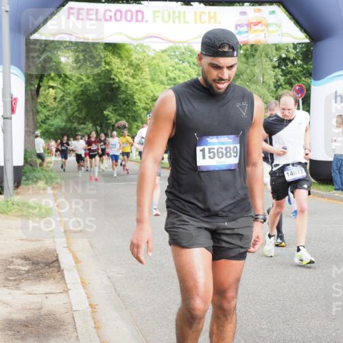 29.06.2025 - hella hamburg halbmarathon MichiJ http://msf.ph/oto/8247748 29.06.2025 10:28:36 Zwischen KM18-KM19 2573, 2972, 3626, 4565, 5709, 5803, 8319, 11714, 12372, 14077, 15421, 15689, 18979 meine-sportfotos.de