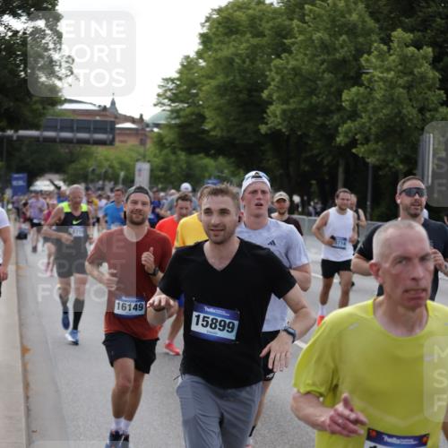 29.06.2025 - hella hamburg halbmarathon Jannik Wohlers http://msf.ph/oto/8247780 29.06.2025 09:55:42 Lombardsbrücke 1061, 1216, 1257, 1502, 1507, 1689, 2083, 2250, 2260, 2504, 2818, 2864, 3060, 3543, 4557, 5116, 6115, 6134, 7100, 7178, 7224, 7332, 7657, 8273, 8335, 8668, 8821, 8989, 9074, 9551, 10408, 10596, 10895, 11009, 11211, 11429, 11467, 11645, 12523, 12779, 12875, 13159, 13301, 13672, 13758, 13803, 13812, 13875, 14628, 14928, 15157, 15384, 15392, 15502, 15714, 15829, 15868, 15899, 16149, 16175, 16623, 16738, 16877, 17127, 17131, 17282, 17842, 17962, 18021 meine-sportfotos.de
