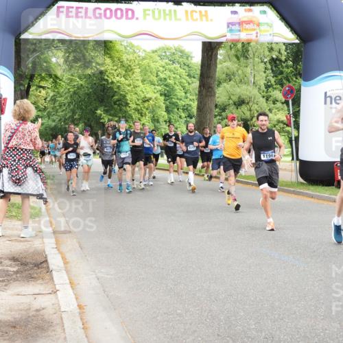 29.06.2025 - hella hamburg halbmarathon MichiJ http://msf.ph/oto/8247808 29.06.2025 10:51:21 Zwischen KM18-KM19 1194, 8561, 10962, 12211, 12212, 12837, 13171, 13184, 13793, 14313, 16095, 16872 meine-sportfotos.de