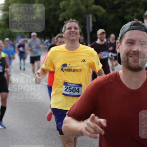 29.06.2025 - hella hamburg halbmarathon Jannik Wohlers http://msf.ph/oto/8248112 29.06.2025 09:55:44 Lombardsbrücke 1061, 1257, 1499, 1502, 1507, 1689, 2083, 2250, 2260, 2504, 2818, 2864, 3060, 3543, 4557, 5116, 6115, 6134, 6168, 7178, 7332, 7943, 8335, 8668, 8821, 8989, 9074, 10596, 11009, 11211, 11429, 11467, 11645, 12523, 12779, 12870, 12875, 13007, 13159, 13301, 13672, 13758, 13803, 13812, 13875, 14628, 14928, 15157, 15384, 15392, 15502, 15714, 15829, 15868, 15899, 16149, 16175, 16623, 16738, 16877, 17127, 17131, 17282, 17842, 17962, 18021 meine-sportfotos.de