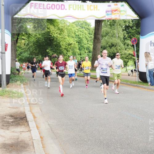 29.06.2025 - hella hamburg halbmarathon MichiJ http://msf.ph/oto/8248197 29.06.2025 10:28:39 Zwischen KM18-KM19 1358, 2573, 2714, 2972, 4565, 5709, 5803, 6649, 8370, 11284, 11714, 14077, 15421, 15689, 18013, 18979 meine-sportfotos.de